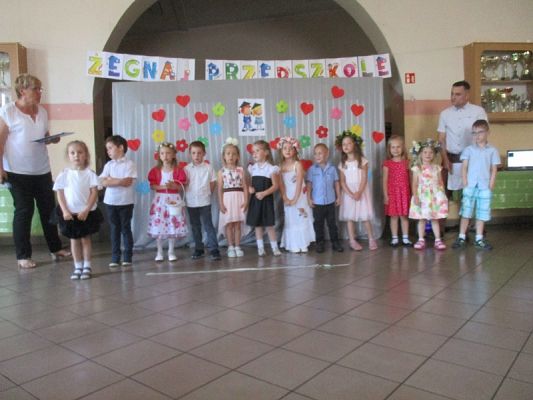 Grafika #28: Uroczyste pożegnanie Starszaków