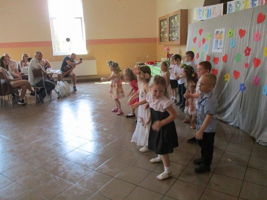 Grafika #34: Uroczyste pożegnanie Starszaków