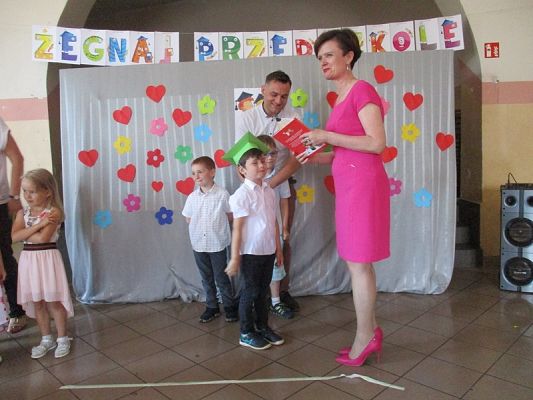 Grafika #110: Uroczyste pożegnanie Starszaków