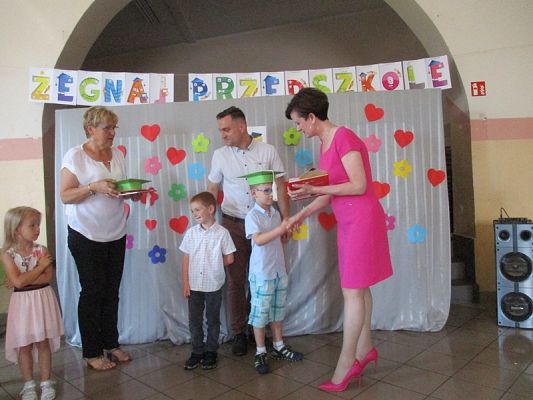 Grafika #108: Uroczyste pożegnanie Starszaków