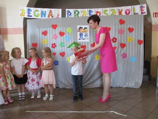 Grafika #100: Uroczyste pożegnanie Starszaków