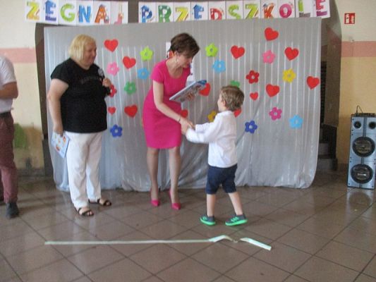 Grafika #75: Uroczyste pożegnanie Starszaków