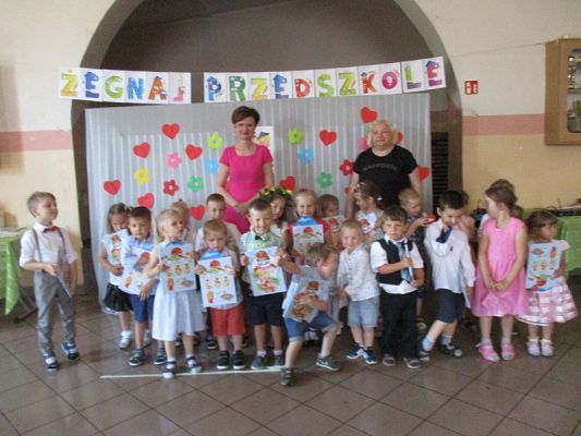 Grafika #0: Uroczyste pożegnanie Starszaków