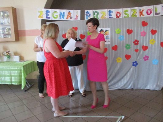 Grafika #3: Uroczyste pożegnanie Starszaków