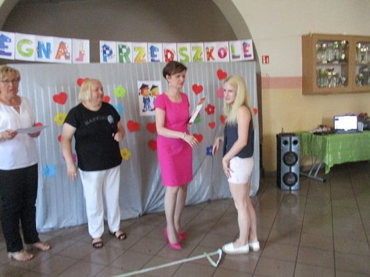 Grafika #1: Uroczyste pożegnanie Starszaków