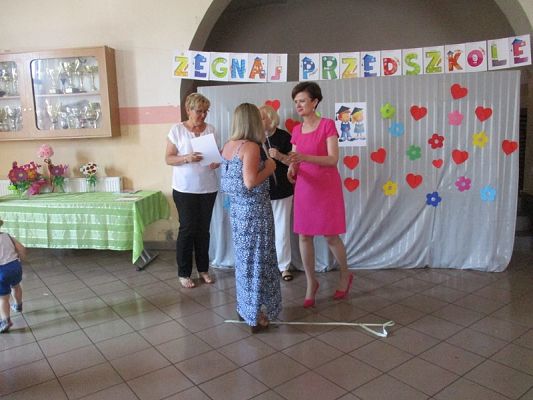 Grafika #7: Uroczyste pożegnanie Starszaków