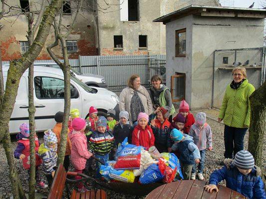  Grafika #8: Odwiedziny w Schronisku dla zwierząt w Małoszycach