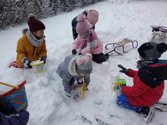 Grafika #0: ZABAW NA ŚNIEGU - CIĄG DALSZY
