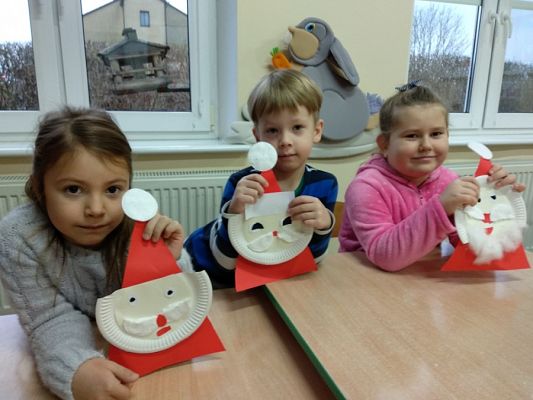  Grafika #1: GALERIA ,,PRACUSIÓW"