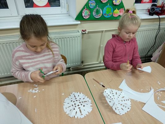  Grafika #3: GALERIA ,,PRACUSIÓW"