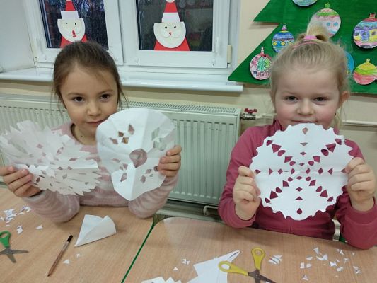  Grafika #5: GALERIA ,,PRACUSIÓW"