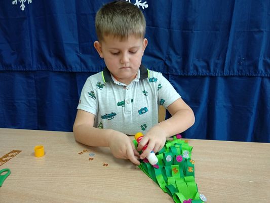  Grafika #8: GALERIA ,,PRACUSIÓW"