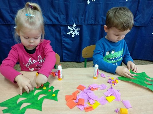  Grafika #44: GALERIA ,,PRACUSIÓW"