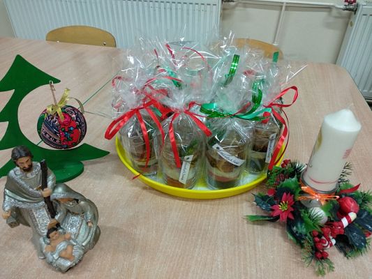  Grafika #9: UPOMINEK DLA RODZICÓW