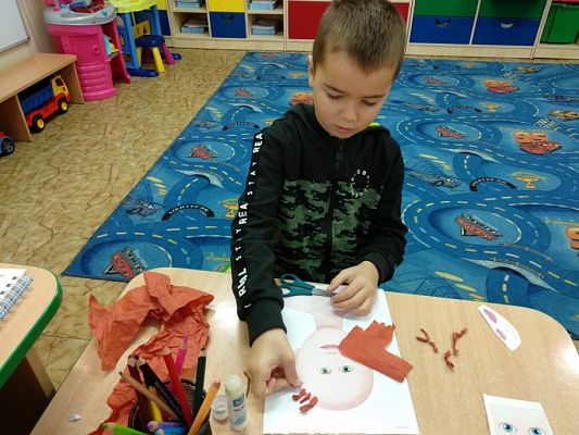  Grafika #6: KOLEJNE PRACE PRZEDSZKOLAKÓW