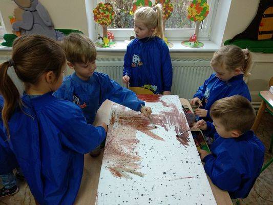  Grafika #1: JESIENNY LAS