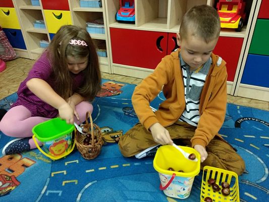  Grafika #16: ZABAWA Z KASZTANAMI