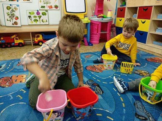  Grafika #19: ZABAWA Z KASZTANAMI