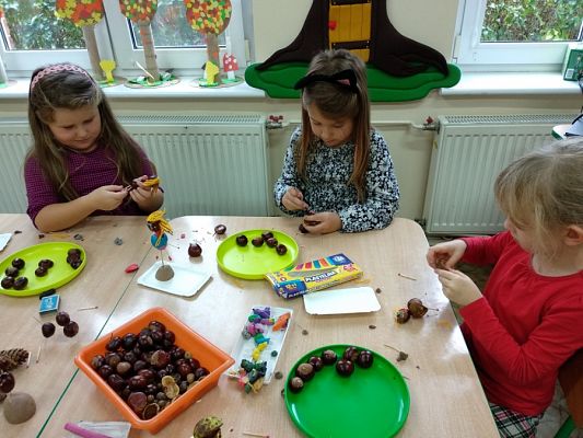  Grafika #34: ZABAWA Z KASZTANAMI