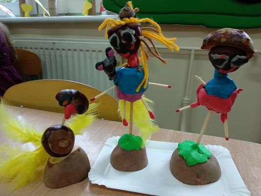  Grafika #4: ZABAWA Z KASZTANAMI