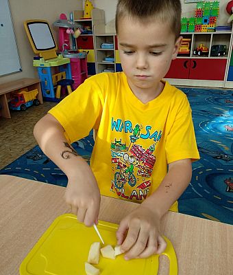  Grafika #4: OWOCOWY PRZYSMAK