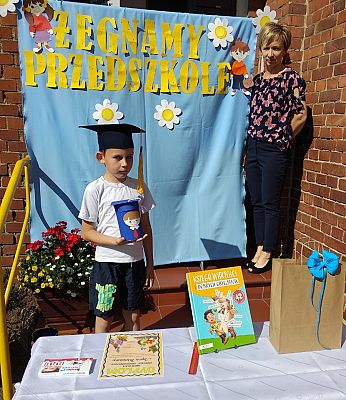  Grafika #5: POŻEGNANIE, JAKŻE INNE OD WSZYSTKICH…