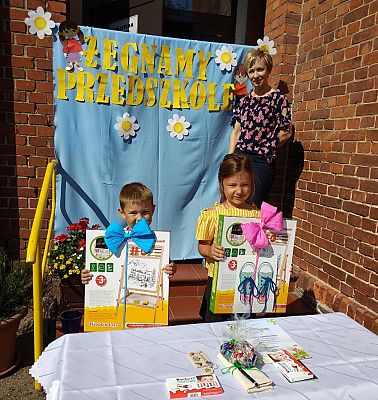  Grafika #2: POŻEGNANIE, JAKŻE INNE OD WSZYSTKICH…