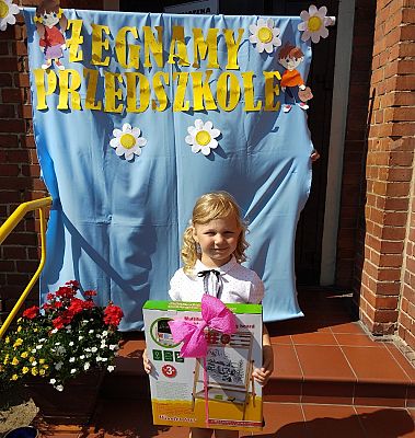  Grafika #8: POŻEGNANIE, JAKŻE INNE OD WSZYSTKICH…