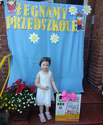  Grafika #13: POŻEGNANIE, JAKŻE INNE OD WSZYSTKICH…