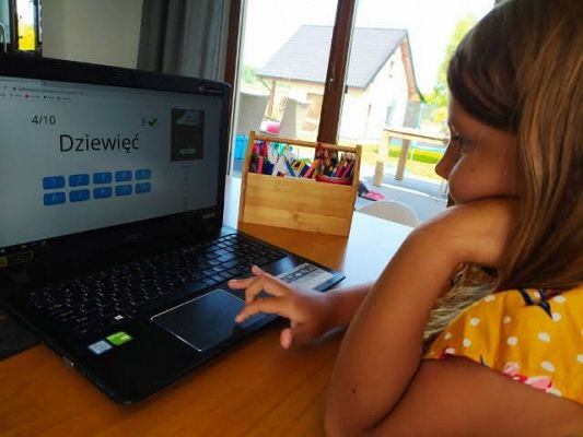  Grafika #5: GALERIA ,,PRACUSIÓW"