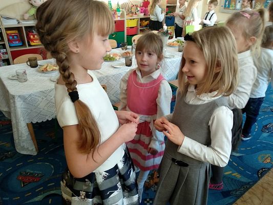  Grafika #17: Przedświąteczne zajęcia