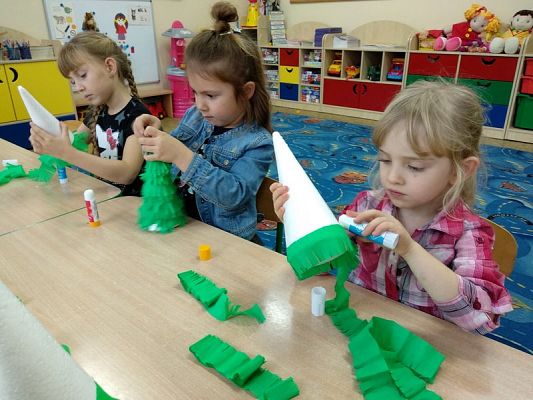  Grafika #3: Przedświąteczne zajęcia