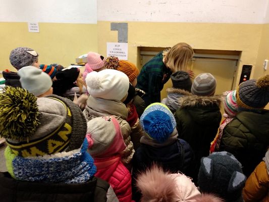  Grafika #12: Wycieczka na pocztę i dworzec kolejowy