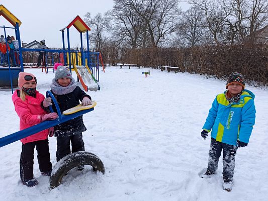  Grafika #3: ŚNIEEEG!