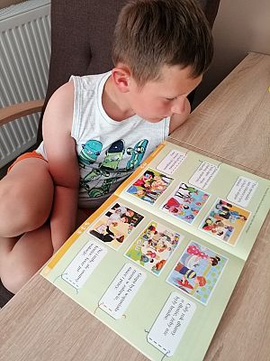  Grafika #32: Dzieci pracują w domu (cz. 9)