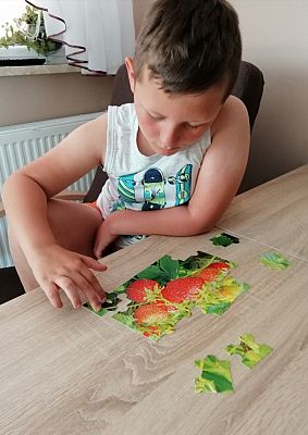  Grafika #46: Dzieci pracują w domu (cz. 9)