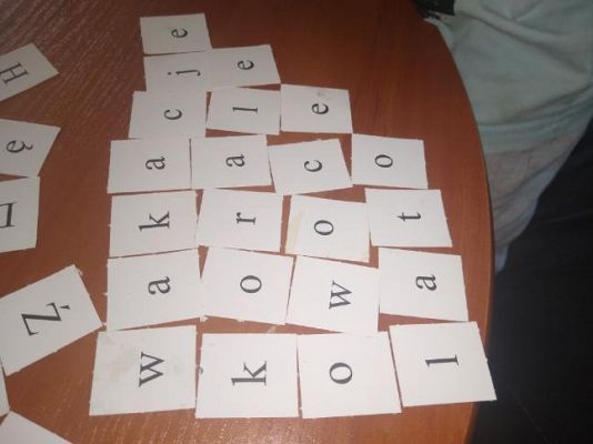  Grafika #14: Dzieci pracują w domu (cz. 9)