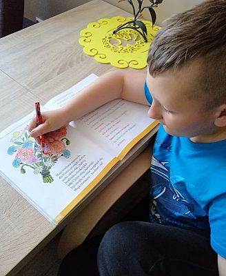  Grafika #3: Dzieci pracują w domu i nie tylko (cz. 7)