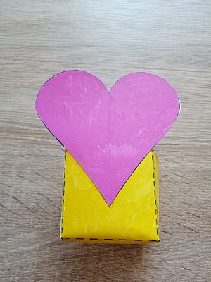  Grafika #4: Sto lat dla każdej mamy!