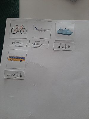  Grafika #42: Dzieci pracują w domu (cz. 3)