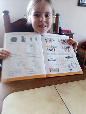  Grafika #51: Dzieci pracują w domu (cz. 3)