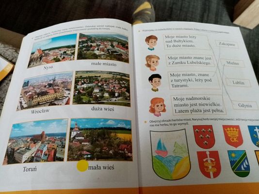  Grafika #67: Dzieci pracują w domu (cz. 3)