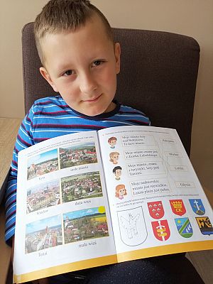  Grafika #82: Dzieci pracują w domu (cz. 3)