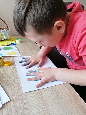  Grafika #18: Dzieci pracują w domu (cz. 2)