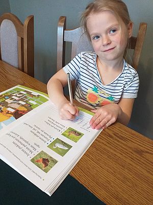  Grafika #22: Dzieci pracują w domu (cz. 2)