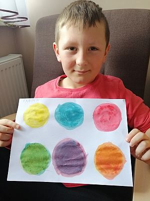  Grafika #16: Dzieci pracują w domu (cz. 2)