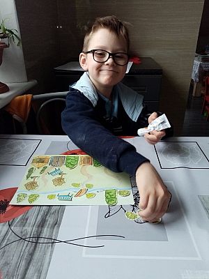  Grafika #77: Dzieci pracują w domu (cz. 2)