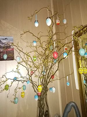  Grafika #72: Dzieci pracują w domu