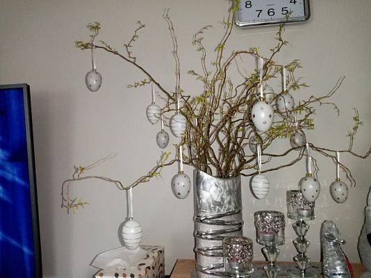  Grafika #73: Dzieci pracują w domu