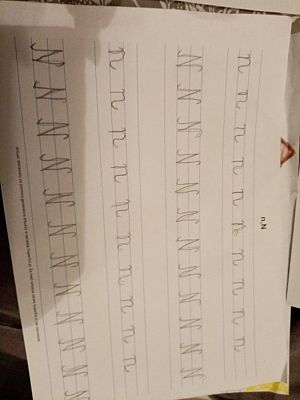  Grafika #106: Dzieci pracują w domu